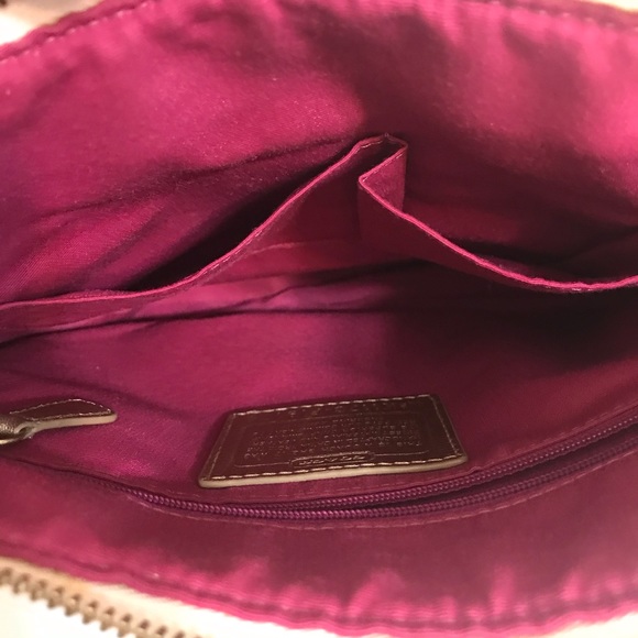 Coach Peyton Tattersall Crossbody/Shoulder/Messenger Bag w/Adjust. Length Strap - Picture 8 of 13